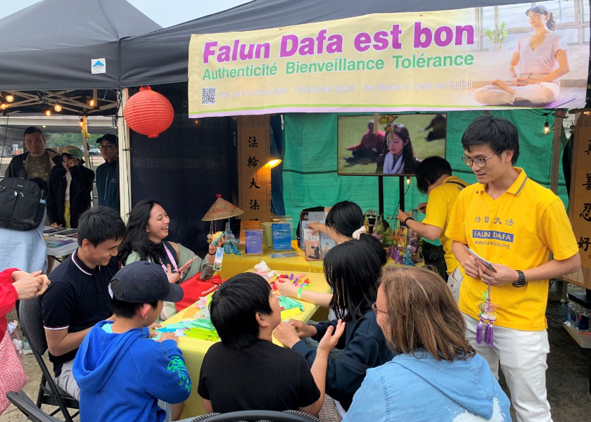 Image for article مونترال، کانادا: معرفی فالون دافا در جشنواره ویتنامی