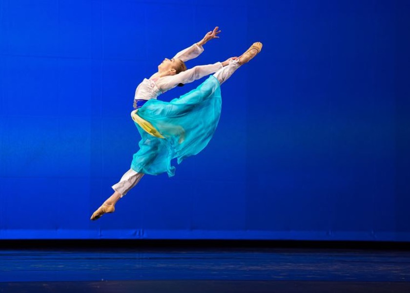 Image for article مسابقه بین‌المللی رقص کلاسیک چینیِ ان‌تی‌دی فضایل، زیبایی‌شناسی سنتی و تکنیک‌های از‌دست‌رفته را احیا می‌کند