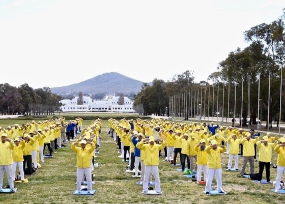 Image for article حمایت قانونگذاران استرالیا از تجمع برگزار شده در مقابل پارلمان هیل در کانبرا