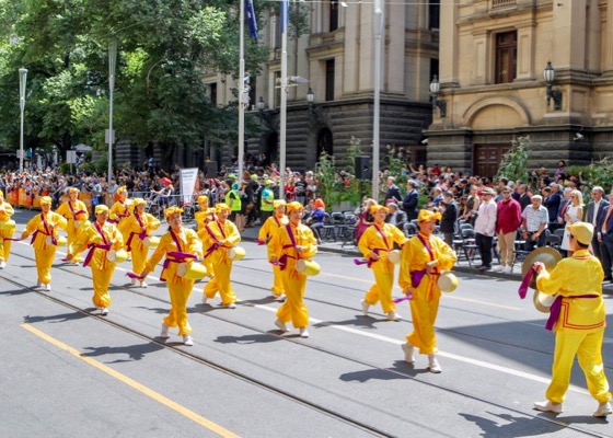 Image for article ملبورن، استرالیا: «انرژی صلح آمیز» در راهپیمایی روز استرالیا
