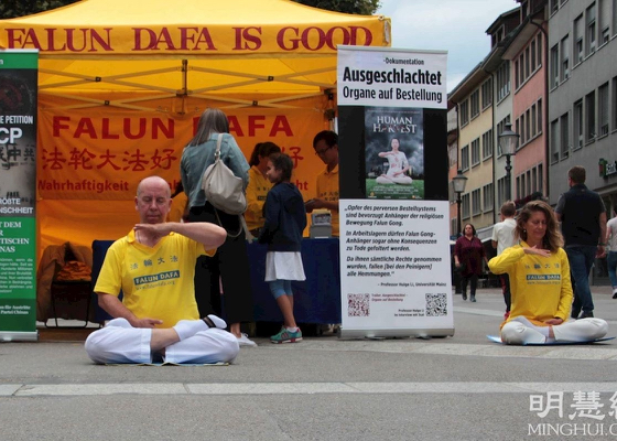 Image for article وینترتور، سوئیس: مردم آزار و شکنجه مداوم فالون دافا توسط رژیم حزب کمونیست چین را محکوم می‌کنند