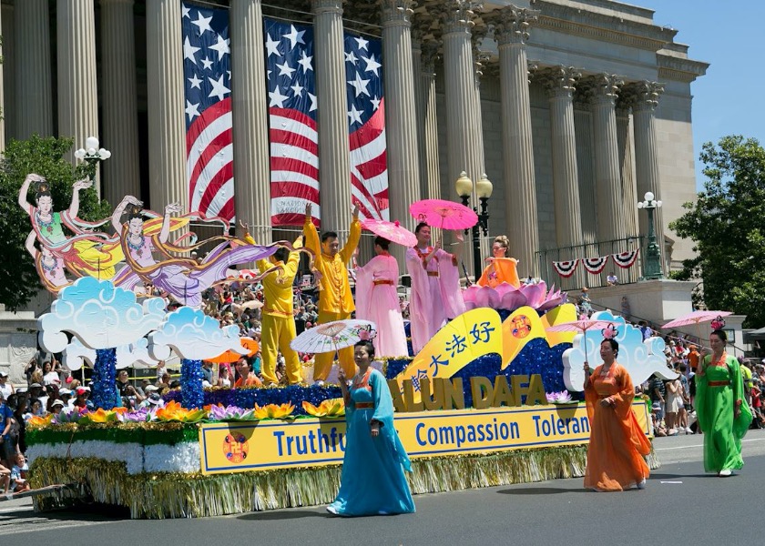 Image for article واشنگتن دی‌سی: استقبال از تمرین‌کنندگان فالون دافا در راهپیمایی روز استقلال ایالات متحده