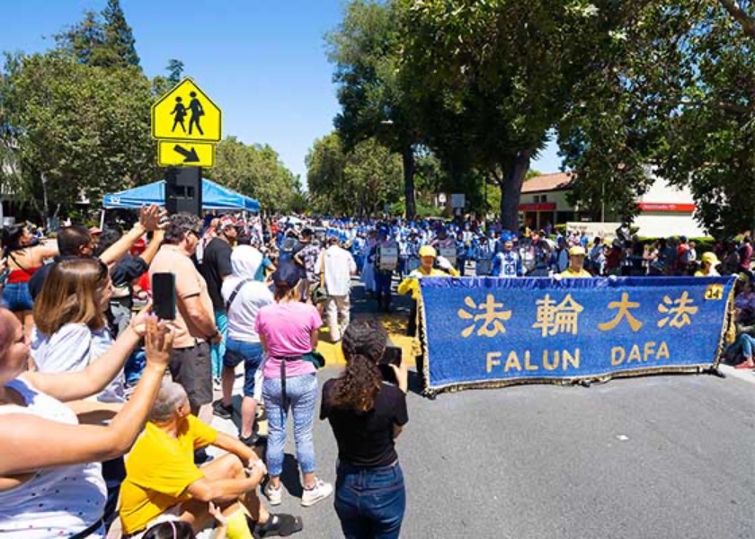 Image for article کالیفرنیا، ایالات متحده: تقدیر از تمرین‌کنندگان فالون دافا در راهپیمایی‌های روز استقلال