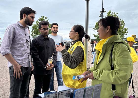 Image for article فنلاند: ساکنان لاهتی خواستار پایان دادن به آزار و شکنجه فالون گونگ توسط رژیم کمونیستی چین شدند