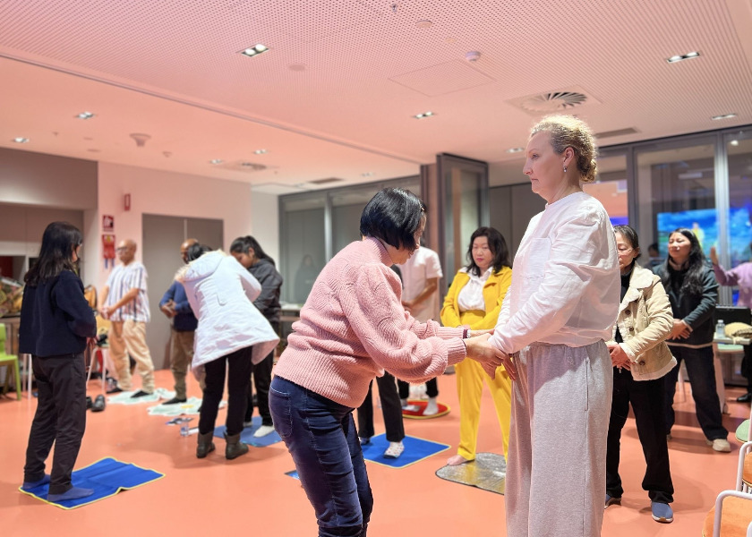 Image for article عضو شورای شهر پاراماتا: ارزش‌های فالون دافا در جامعه امروز، بسیار حیاتی هستند