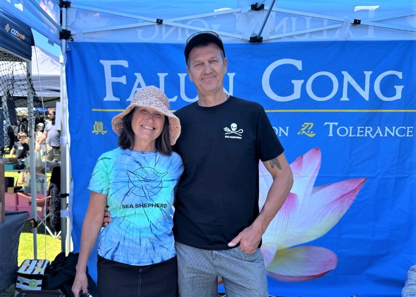 Image for article استرالیا: حمایت مردم از فالون دافا، در نمایشگاه اجتماعی استرالیای غربی