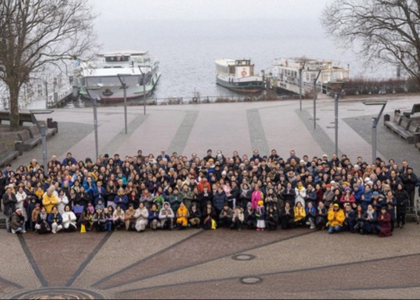 Image for article تمرین‌کنندگان در آلمان و منطقه آلمانی‌زبانِ سوئیس، از استاد قدردانی کردند و سال نو را به ایشان تبریک گفتند