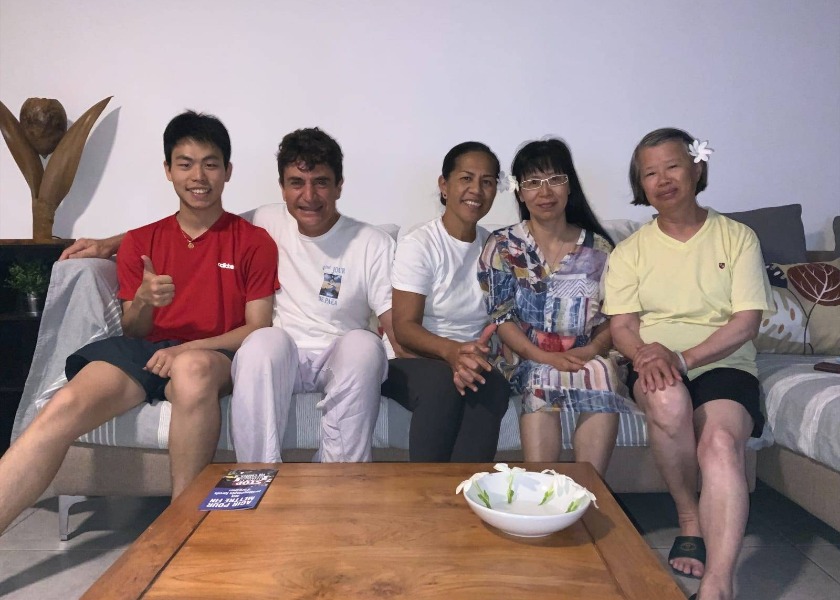 Image for article تاهیتی: ساکنان با فالون دافا آشنا می‌شوند؛ بزرگ‌ترین رسانه محلی با تمرین‌کنندگان مصاحبه می‌کند