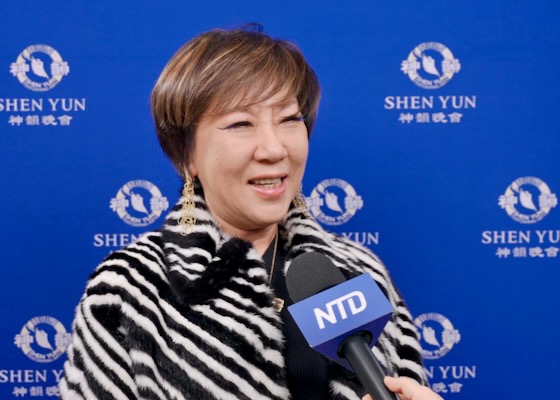 Image for article تماشاگران چینی از شن یون قدردانی می‌کنند: «این مهربانی‌ای است که از درون سرچشمه می‌گیرد و در رفتار بیرونی جلوه می‌کند»